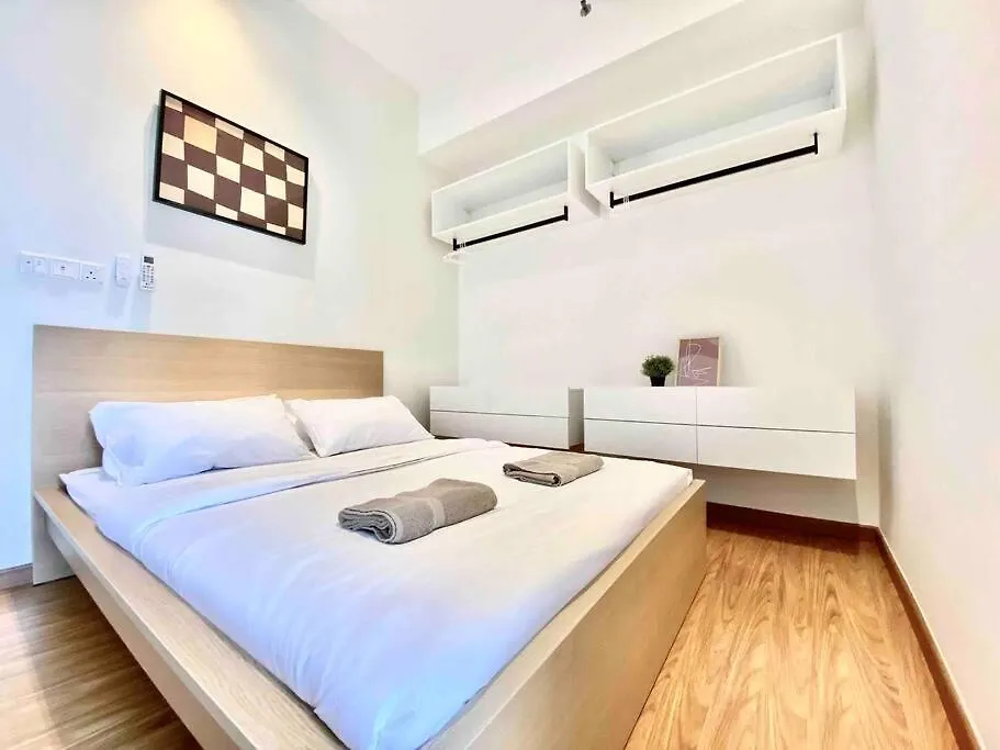 Beacon Executive Suites #Warmth #Skypool #Georgetown #5Pax #2Br 2Bath #2Queen 1Single #Quality Well Maintained #Private Host