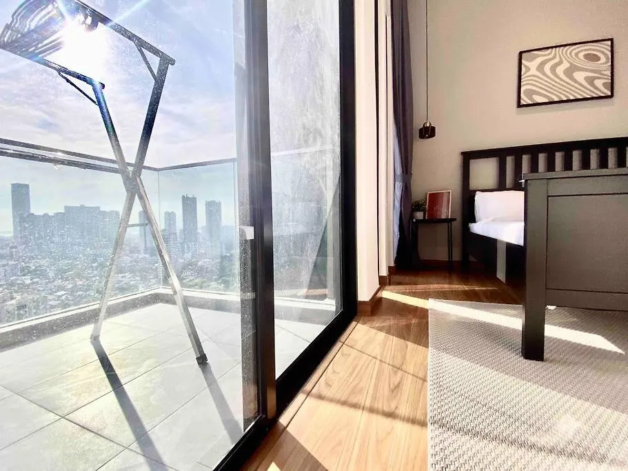 Beacon Executive Suites #Warmth #Skypool #Georgetown #5Pax #2Br 2Bath #2Queen 1Single #Quality Well Maintained #Private Host 0*, George Town
