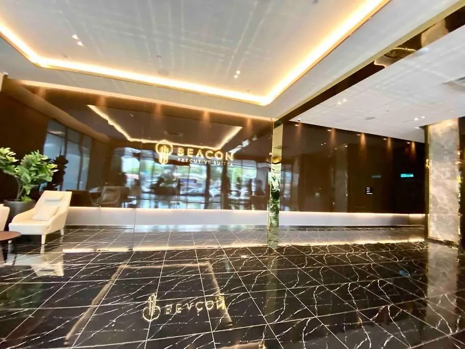 Apartment Beacon Executive Suites #Warmth #Skypool #Georgetown #5Pax #2Br 2Bath #2Queen 1Single #Quality Well Maintained #Private Host Malaysia
